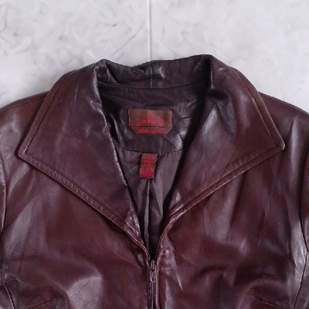 Vintage 90s Danier Italian Leather Jacket - Picture 4 of 7